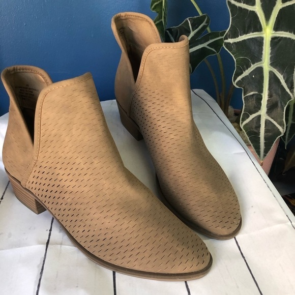 Merona Ankle Booties - Picture 1 of 6